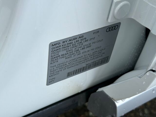 Used 2023 Audi Q5 2.0T Premium w/ Convenience Package AWD/4WD image 34