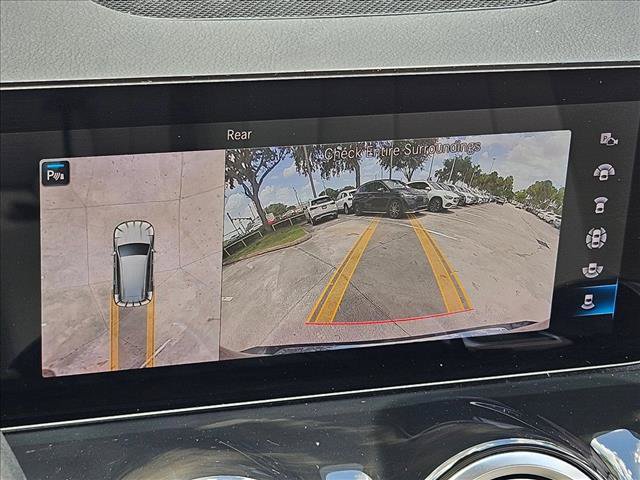 Used 2022 Mercedes-Benz GLB 250 image 13