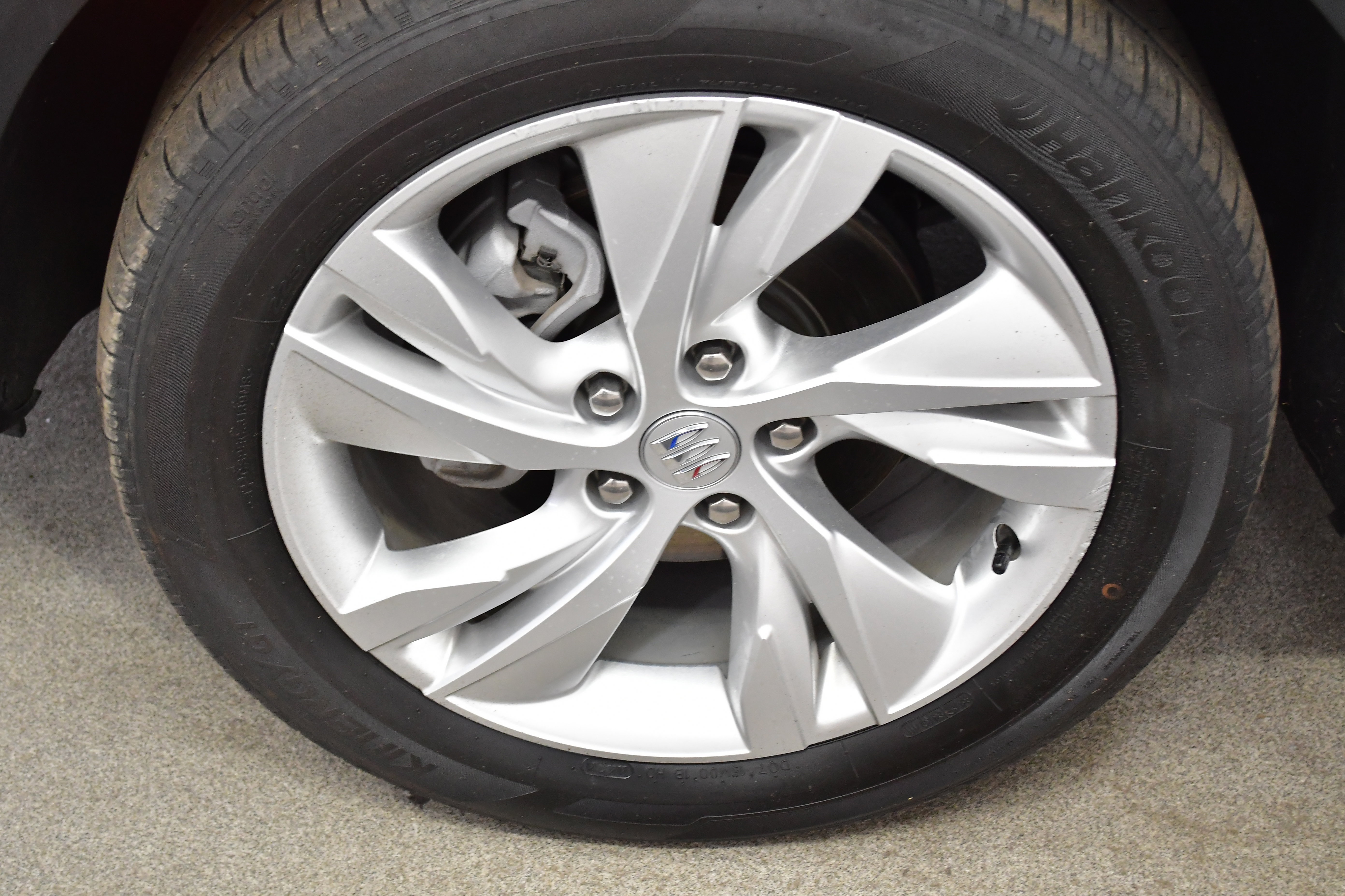 Used 2025 Buick Encore GX Preferred AWD/4WD image 34