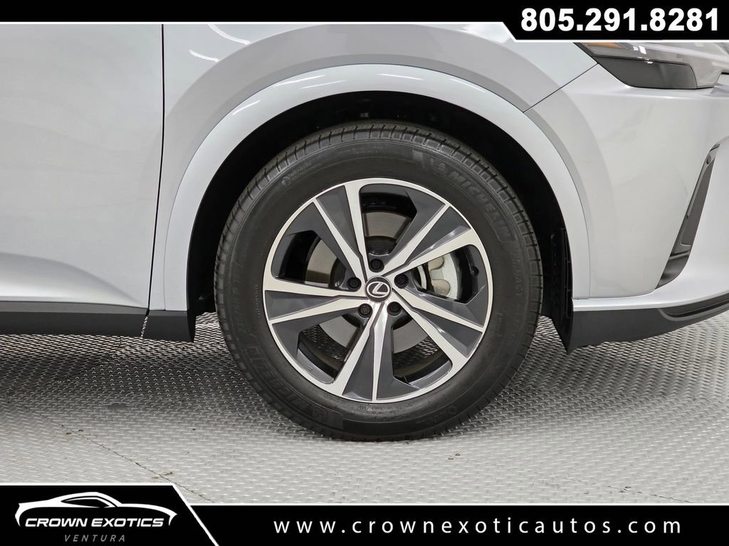Used 2024 Lexus RX 350 FWD image 9