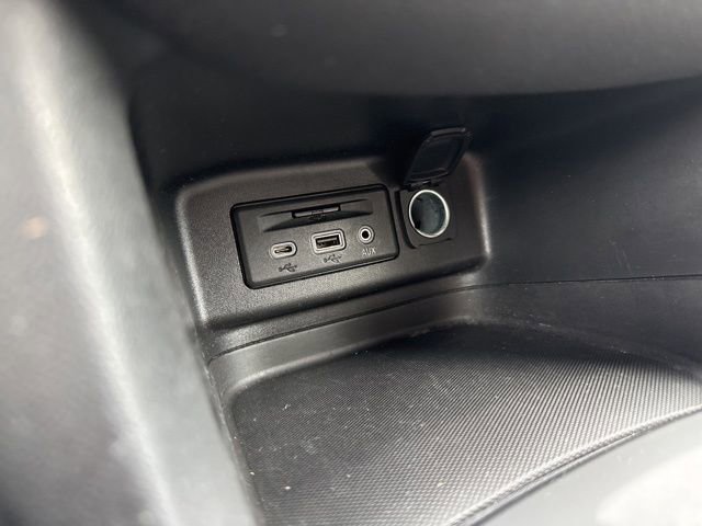 Used 2020 Chevrolet Equinox LT image 39