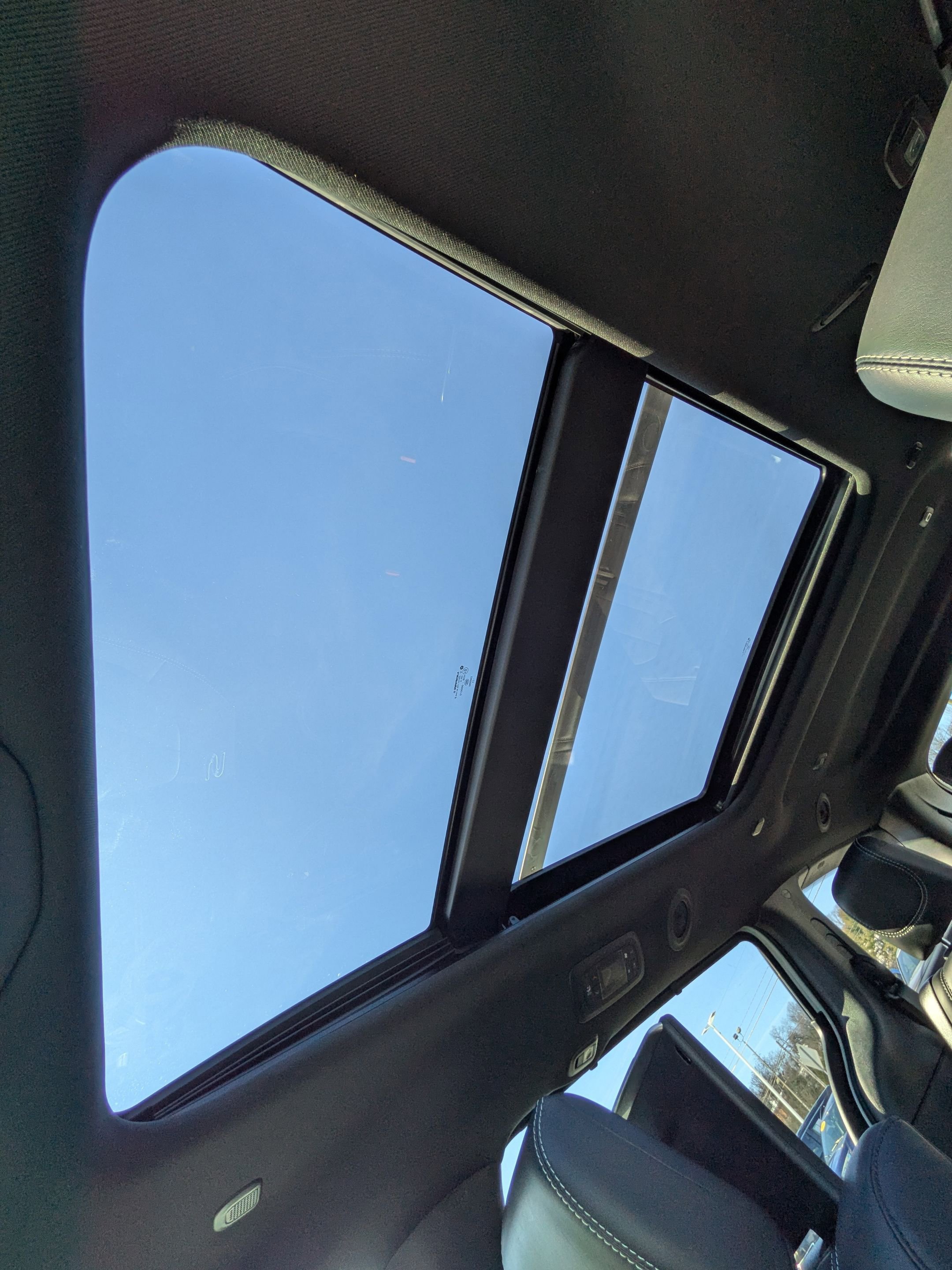 New 2026 Chrysler Pacifica Select image 28