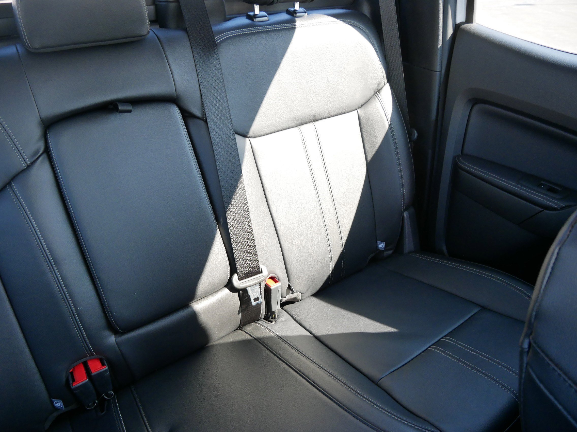 Used 2019 Ford Ranger Lariat w/ Equipment Group 501A Mid image 14