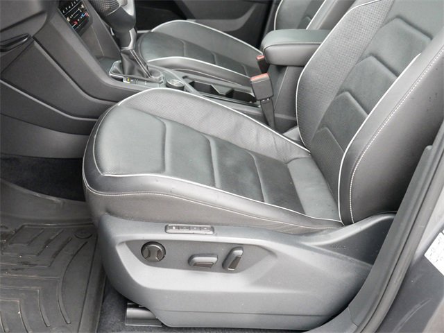 Used 2022 Volkswagen Tiguan SEL R-Line image 14