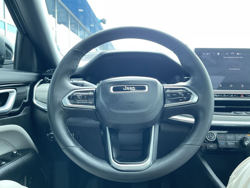 Used 2024 Jeep Compass Limited w/ Sun and Sound Group AWD/4WD image 11