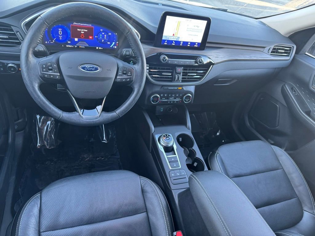 Certified 2020 Ford Escape Titanium AWD/4WD image 11