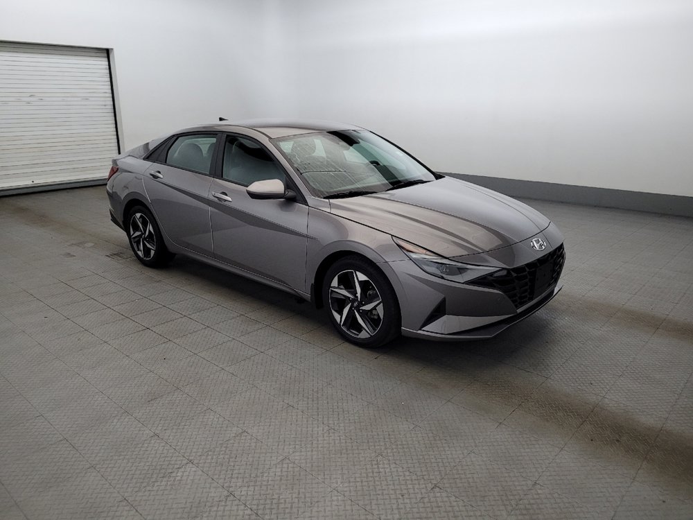 Used 2023 Hyundai Elantra SEL w/ Convenience Package FWD image 11