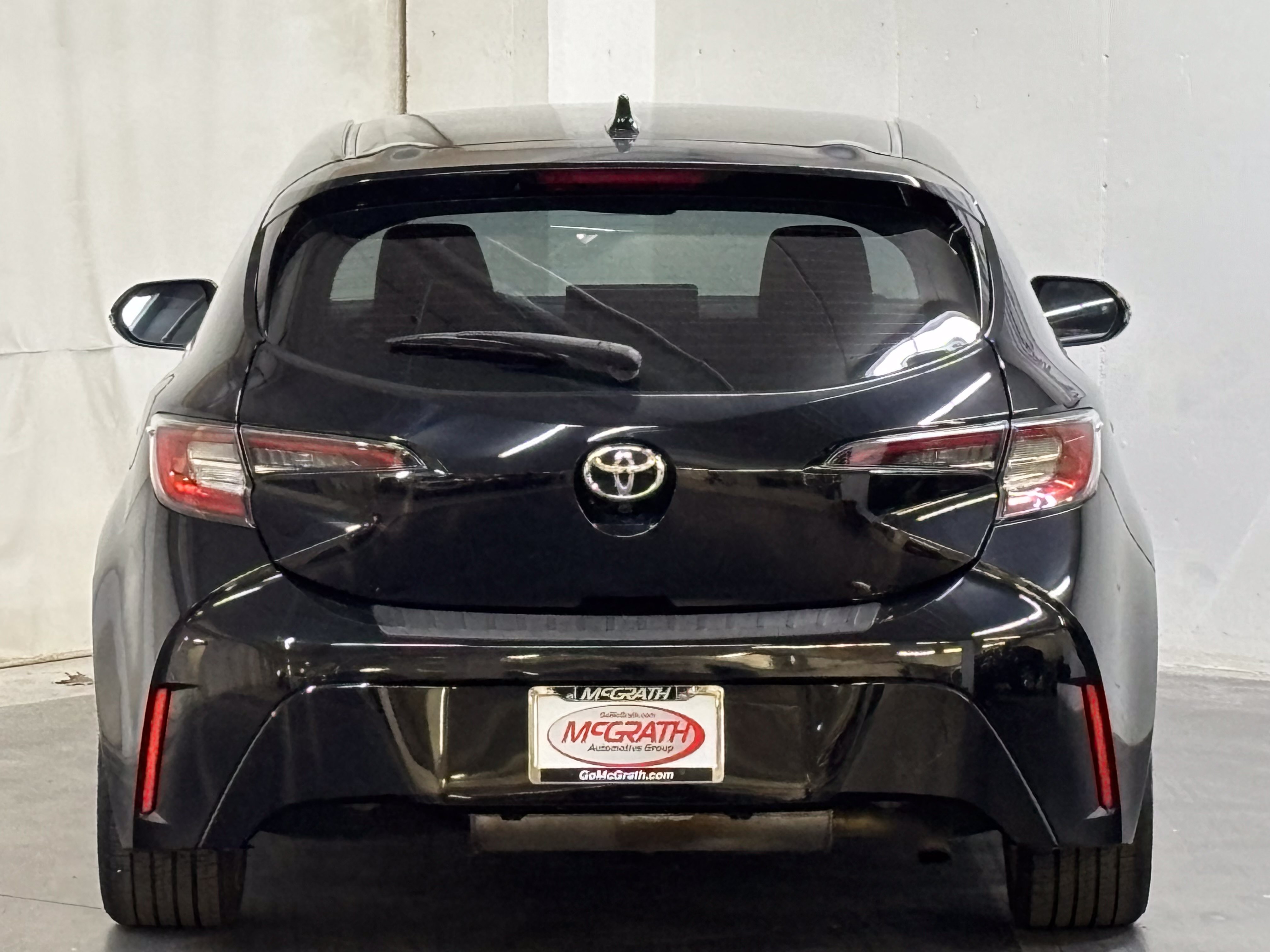 Used 2019 Toyota Corolla SE w/ Body Protection Package FWD image 6