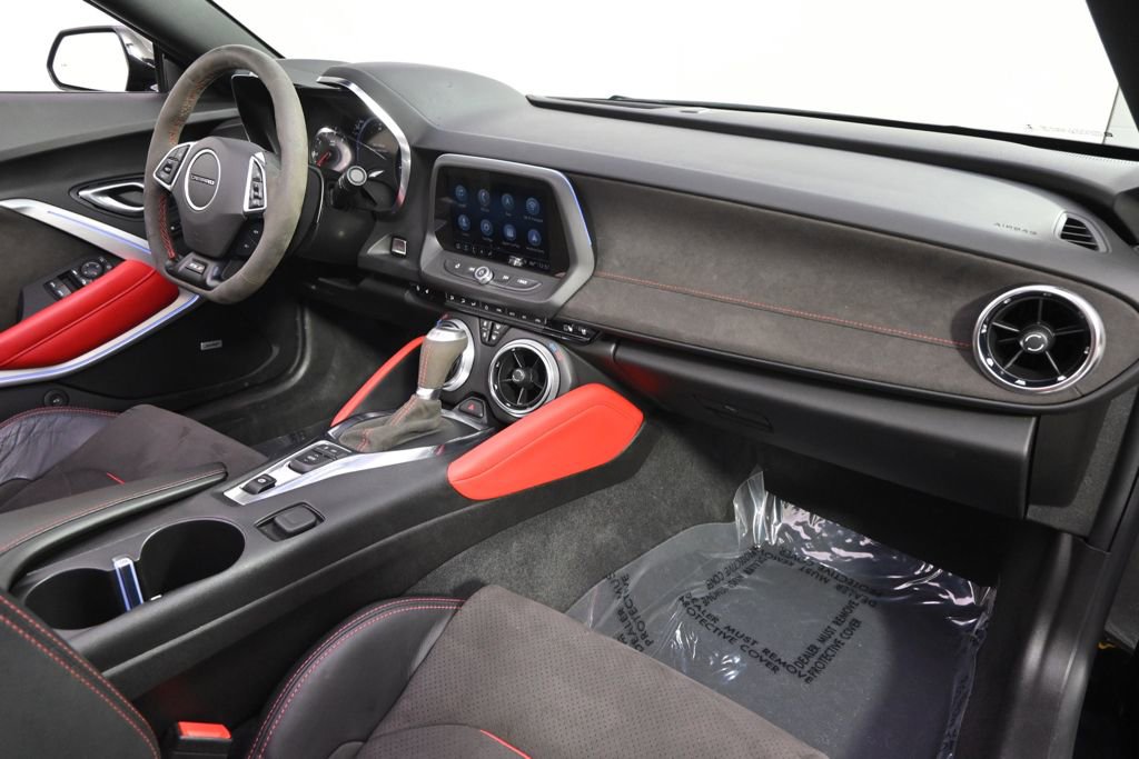 Used 2021 Chevrolet Camaro ZL1 image 19