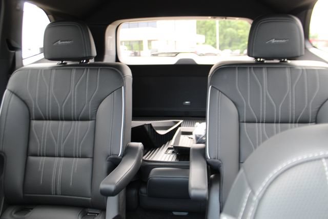 Used 2025 Buick Enclave Avenir w/ Trailering Package, 5000 lbs. FWD image 24