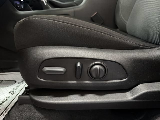 Certified 2023 Chevrolet Traverse LT FWD image 12