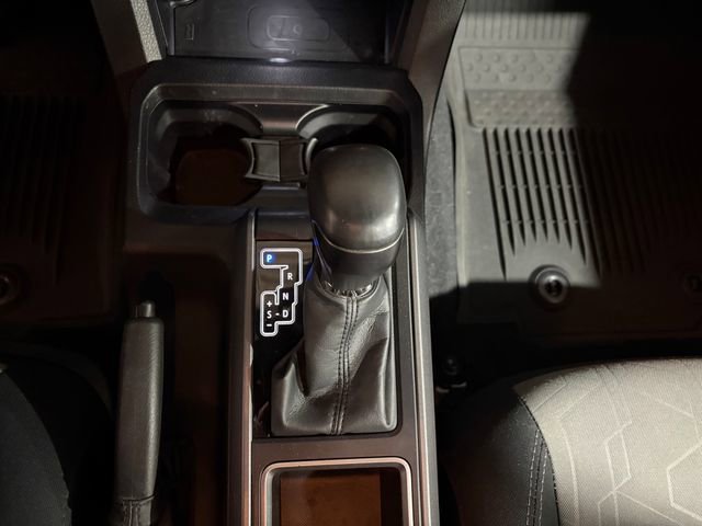 Used 2022 Toyota Tacoma TRD Off-Road w/ Technology Package image 21