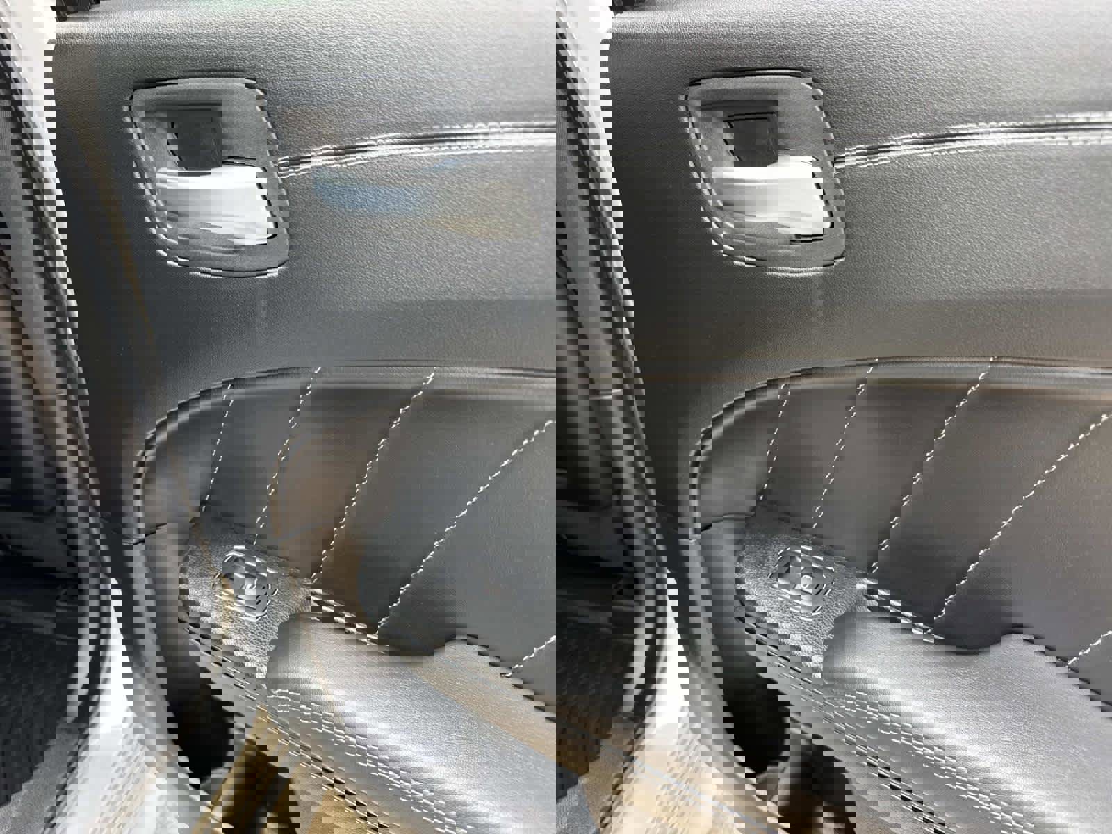 Used 2023 Dodge Charger R/T w/ Plus Group image 20