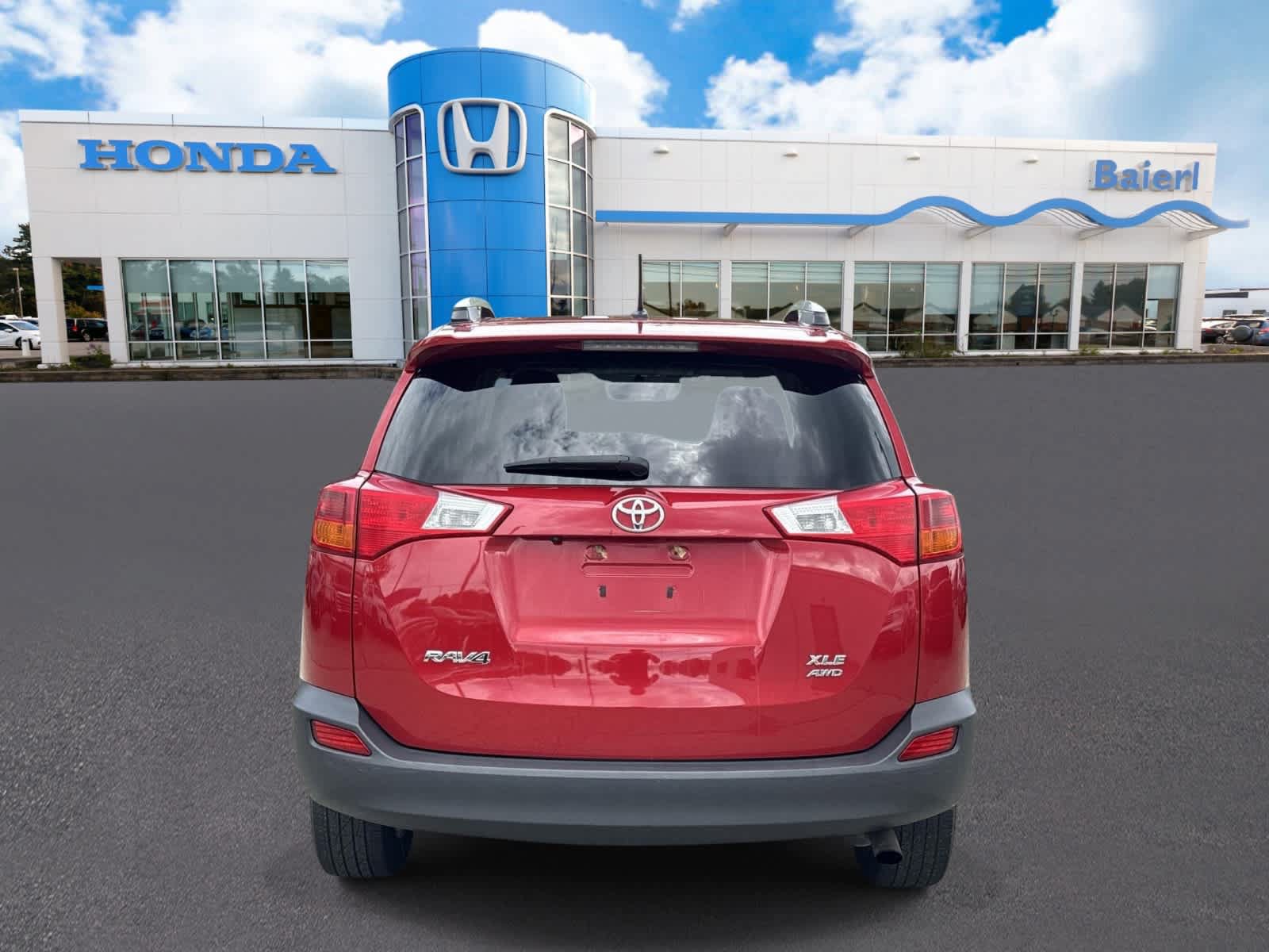Used 2013 Toyota RAV4 XLE AWD/4WD image 4