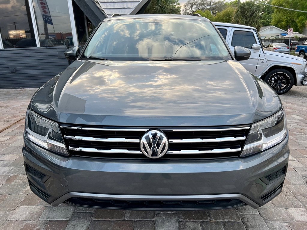 Used 2021 Volkswagen Tiguan SE w/ Panoramic Sunroof Package FWD image 49
