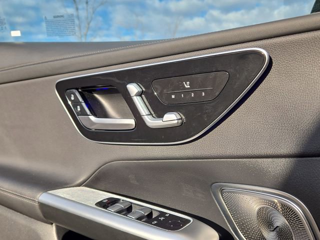 Used 2023 Mercedes-Benz GLC 300 4MATIC image 17