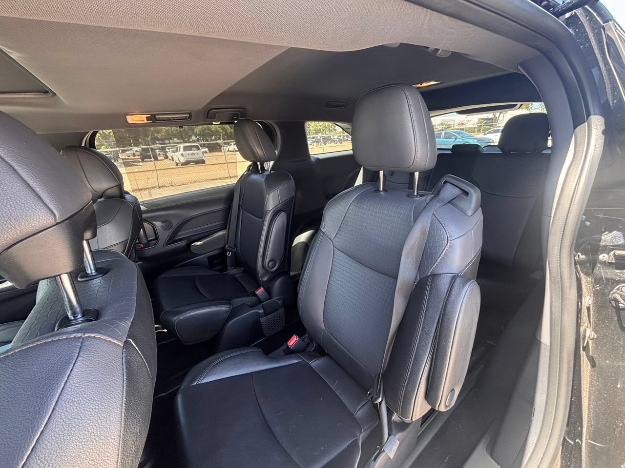 Used 2023 Toyota Sienna XLE Woodland Edition AWD/4WD image 12