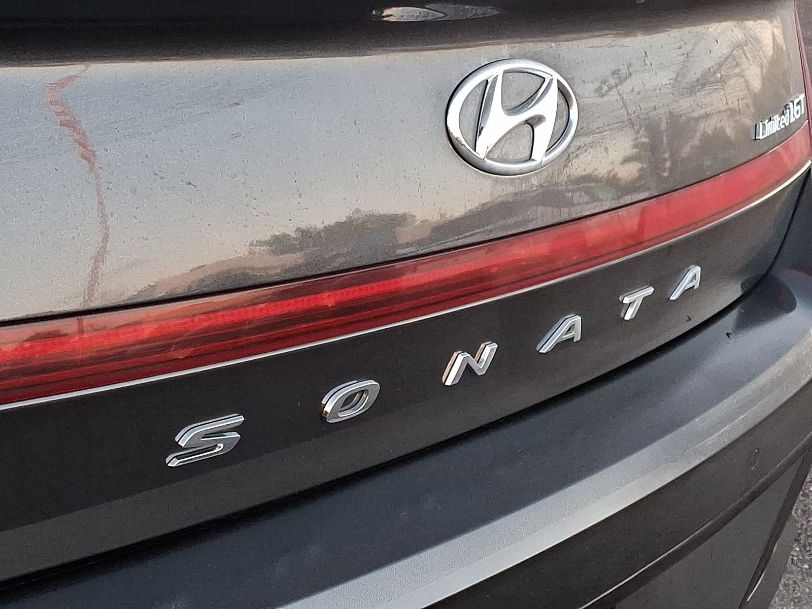 Used 2023 Hyundai Sonata Limited w/ Preferred Accessory Package FWD image 30