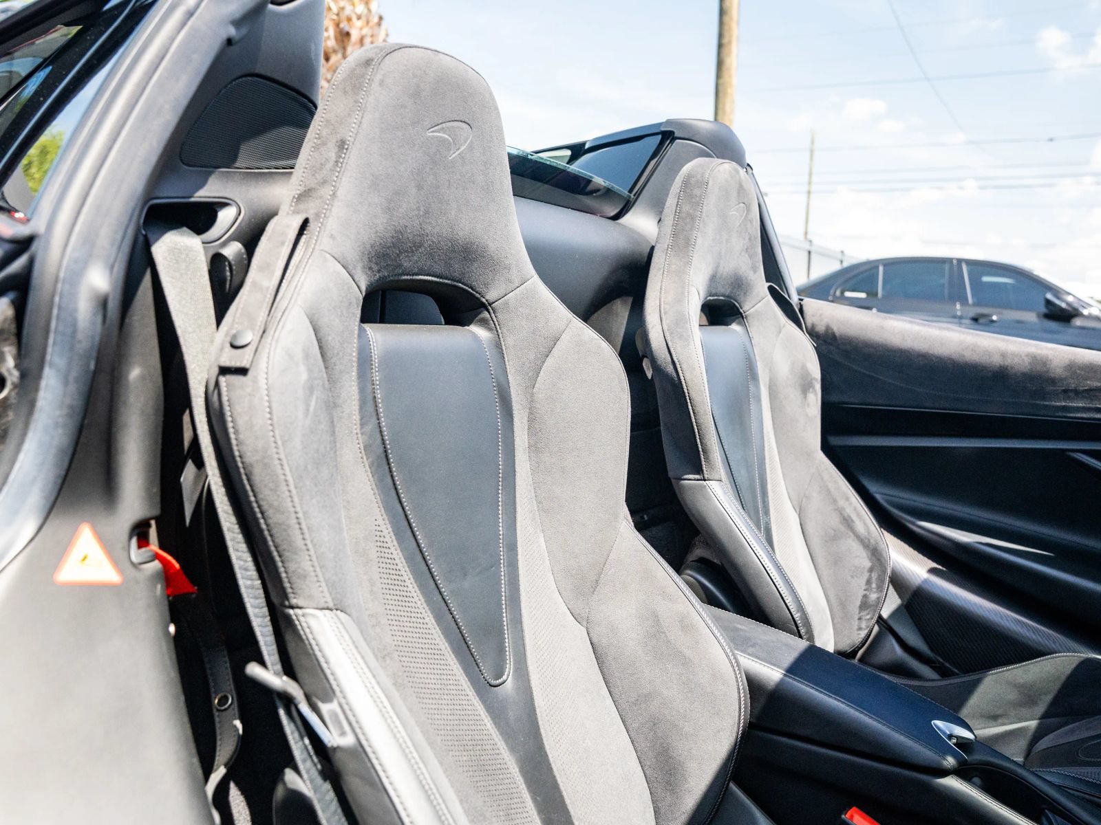 Used 2020 McLaren 720S Spider RWD image 19