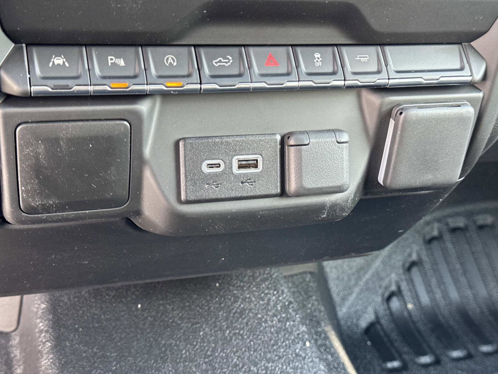 New 2026 GMC Sierra 1500 Pro w/ Pro Value Package image 16