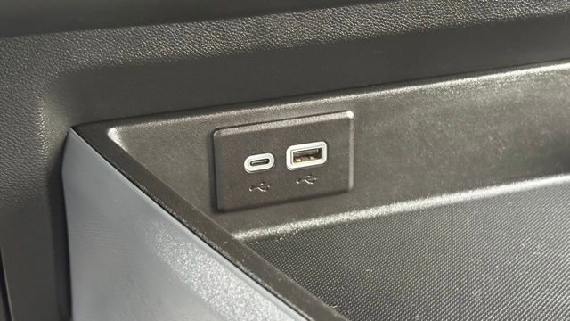 Used 2024 Chevrolet Brightdrop 600 w/ Battery Pack, Max Range AWD/4WD image 27