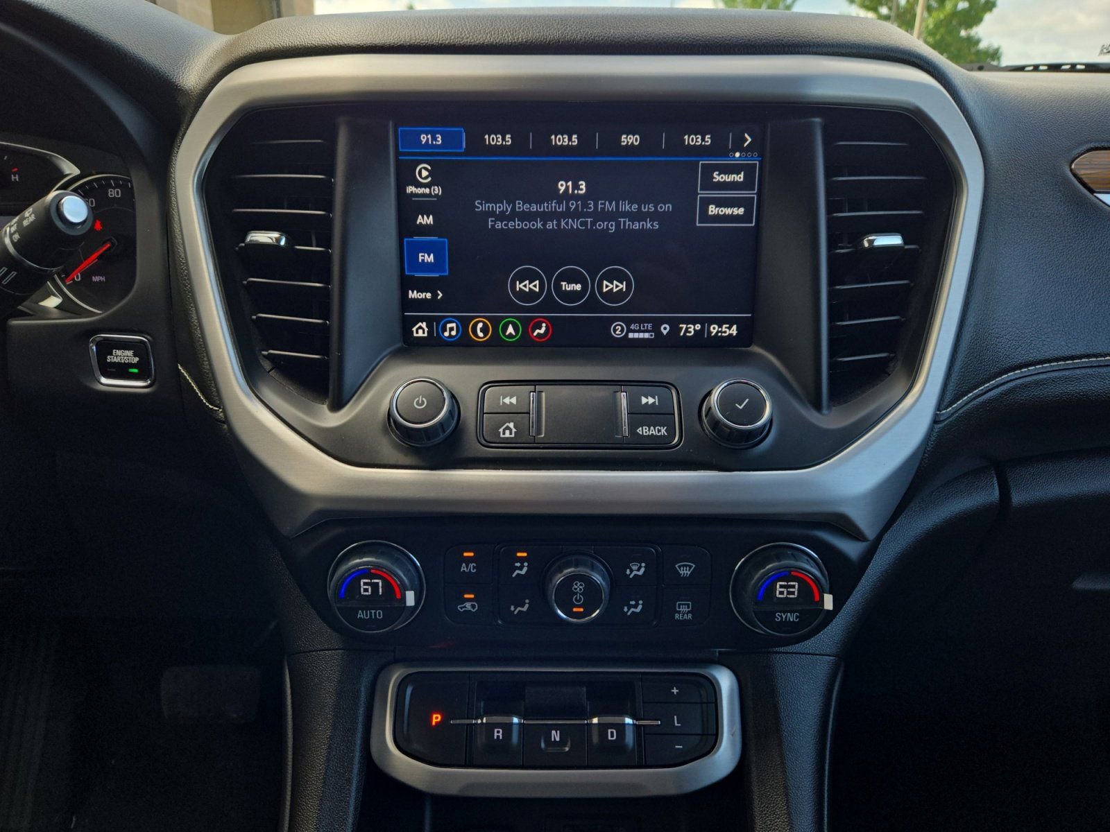 Used 2023 GMC Acadia SLE w/ Driver Convenience Package FWD image 14