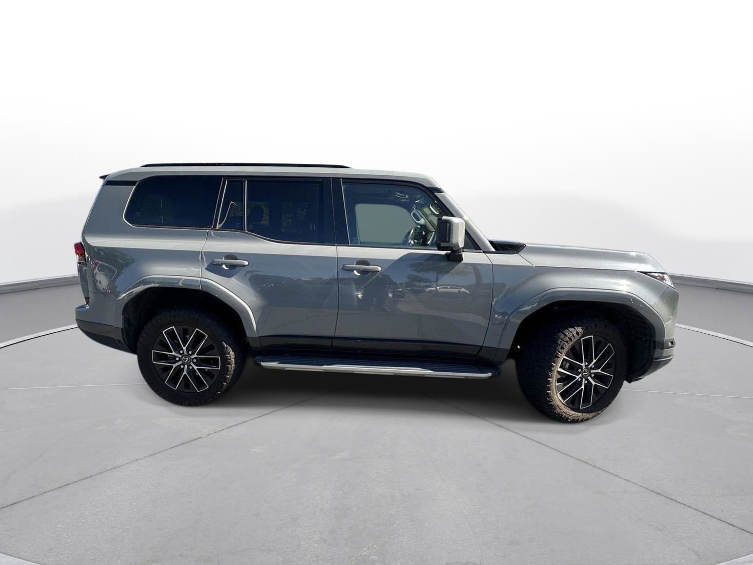 Used 2024 Lexus GX 550 w/ Accessory Package (Z1) AWD/4WD image 5