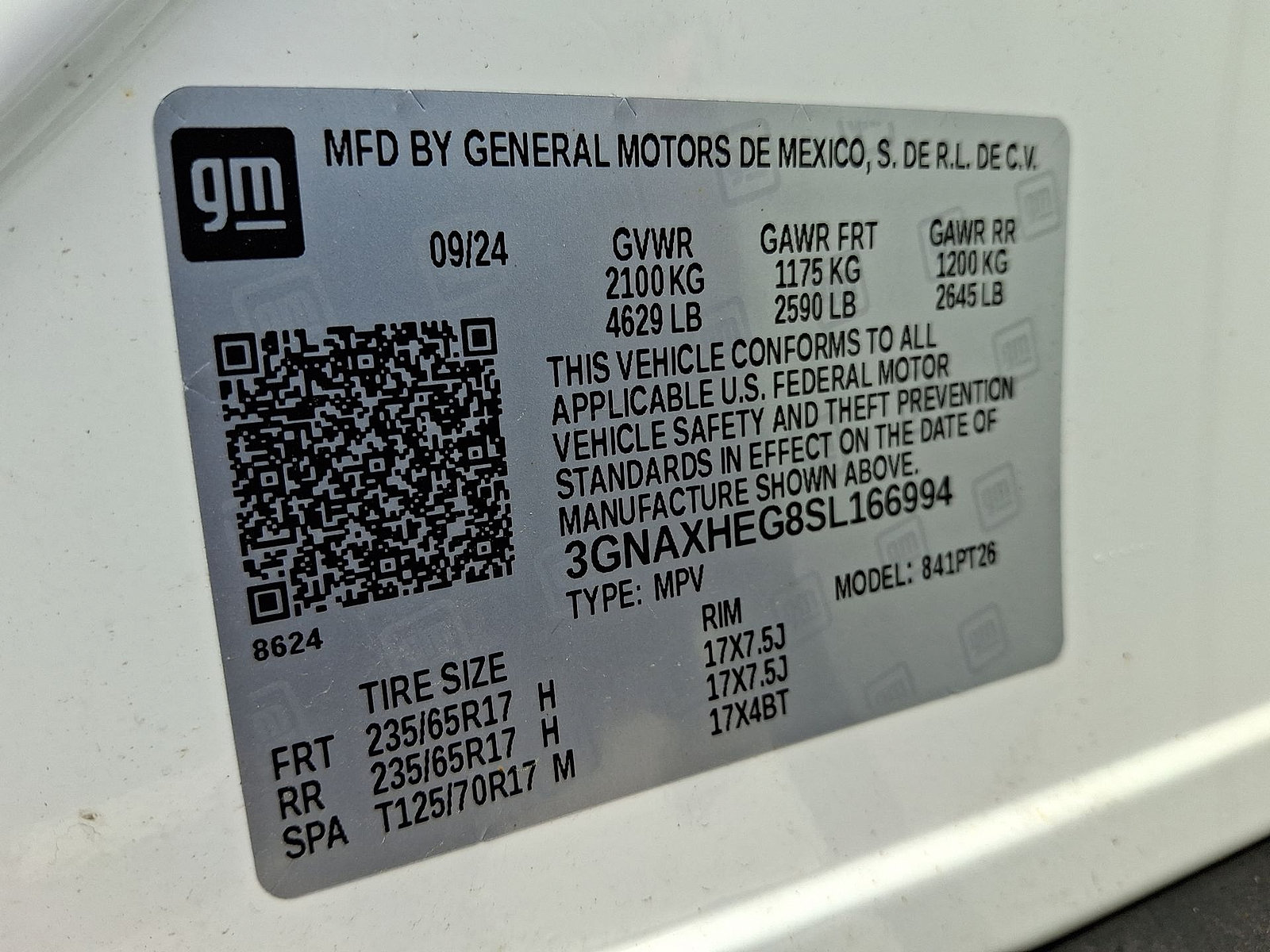 New 2025 Chevrolet Equinox LT w/ Safety and Technology Package FWD image 18