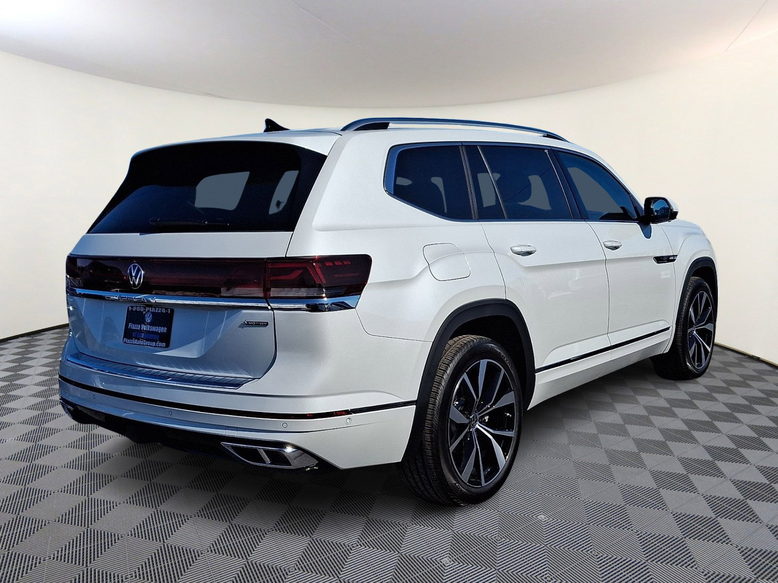 New 2026 Volkswagen Atlas SEL Premium R-Line image 4