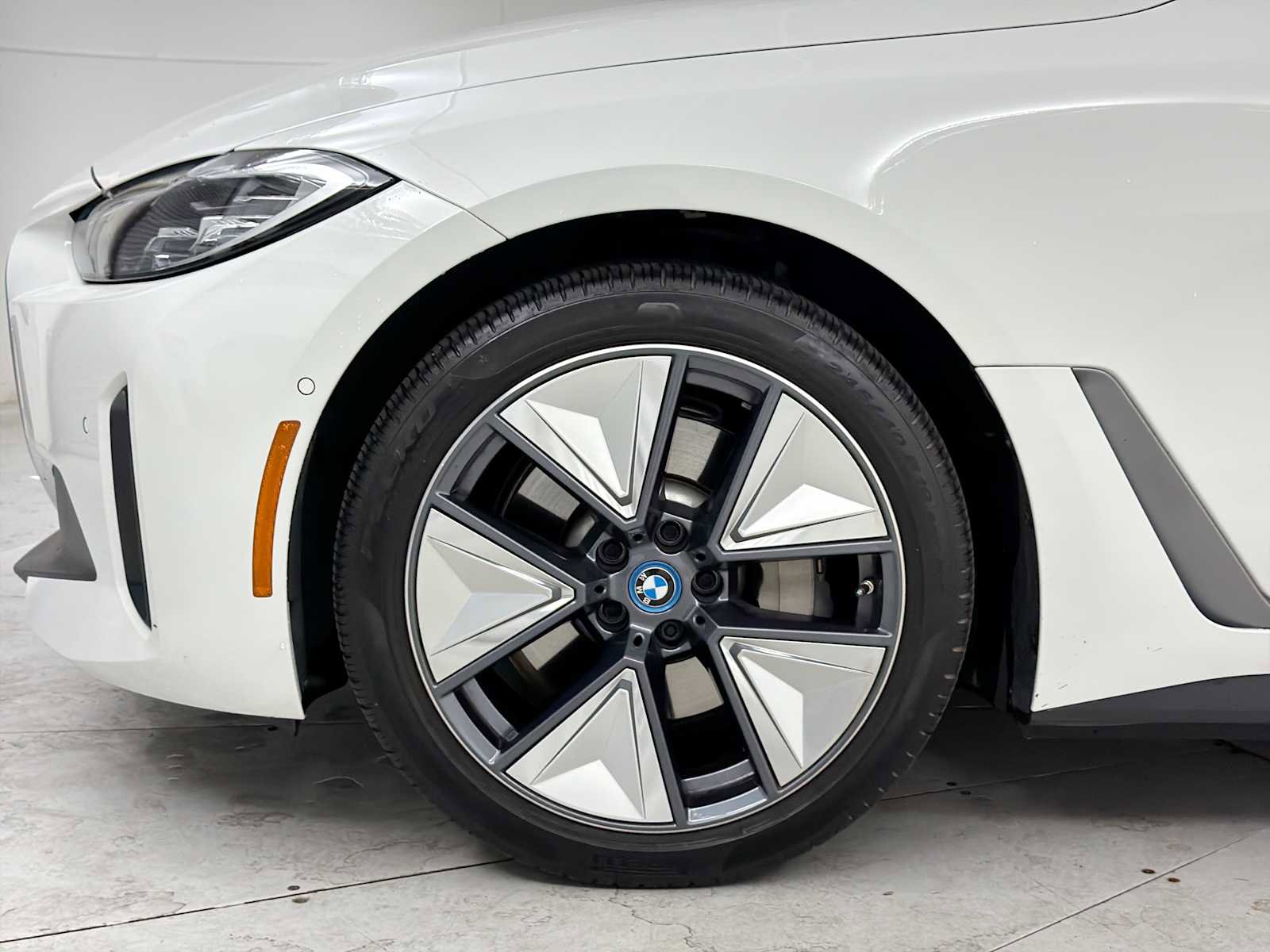 Certified 2023 BMW i4 eDrive40 RWD image 19