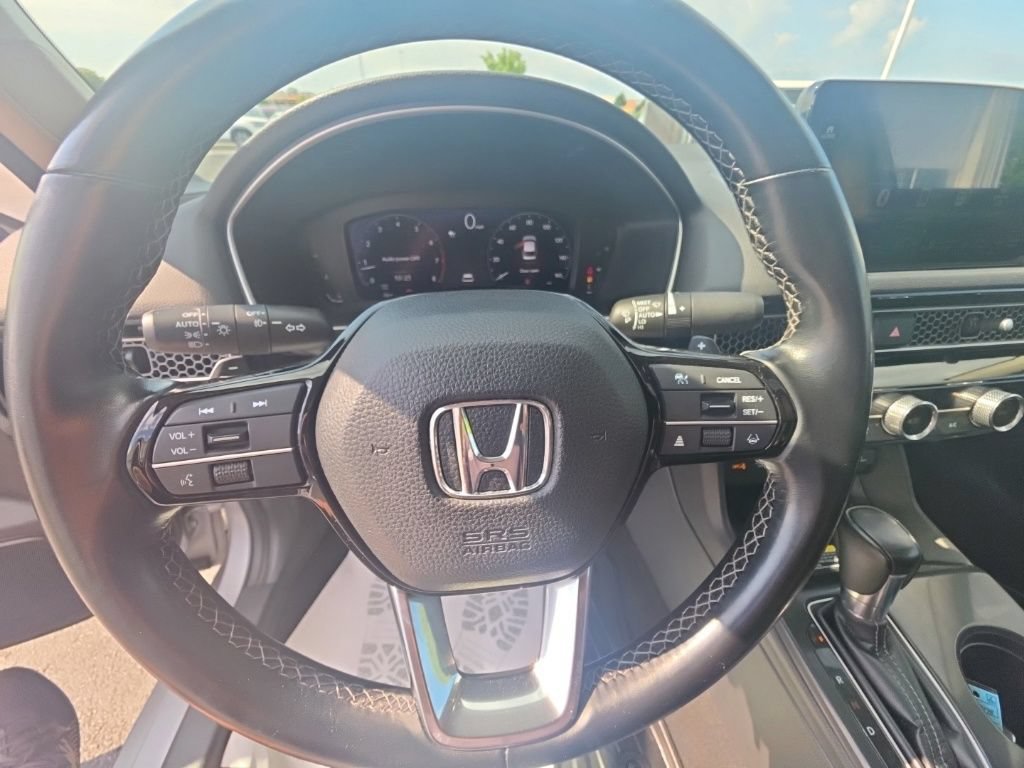 Used 2022 Honda Civic Touring image 16