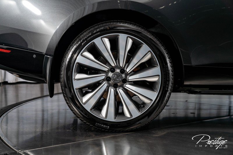 Used 2024 Land Rover Range Rover SV image 21