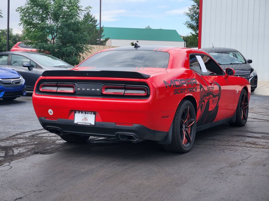 Used 2016 Dodge Challenger R/T Scat Pack RWD image 5