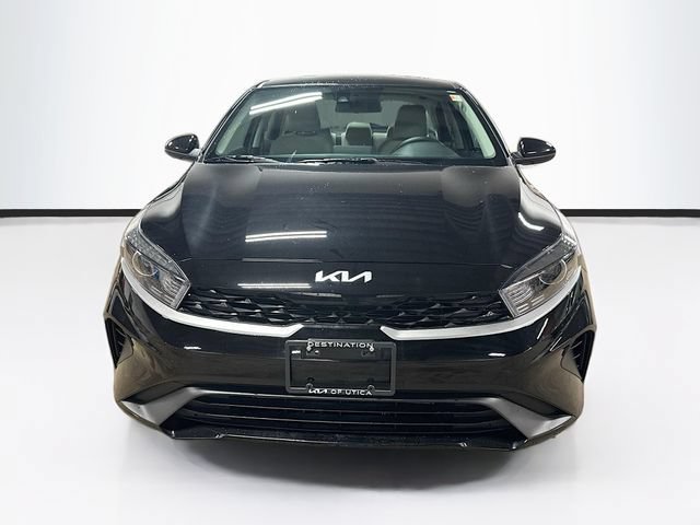 Used 2023 Kia Forte LXS FWD image 2