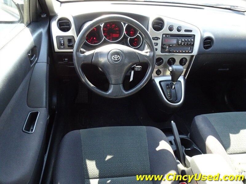 Used 2003 Toyota Matrix AWD image 9