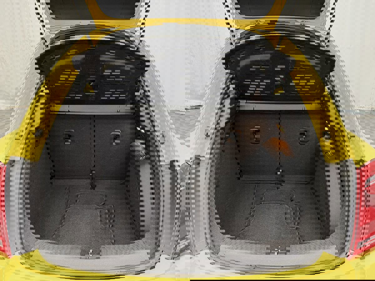 Used 2013 Volkswagen Beetle 2.5 image 19