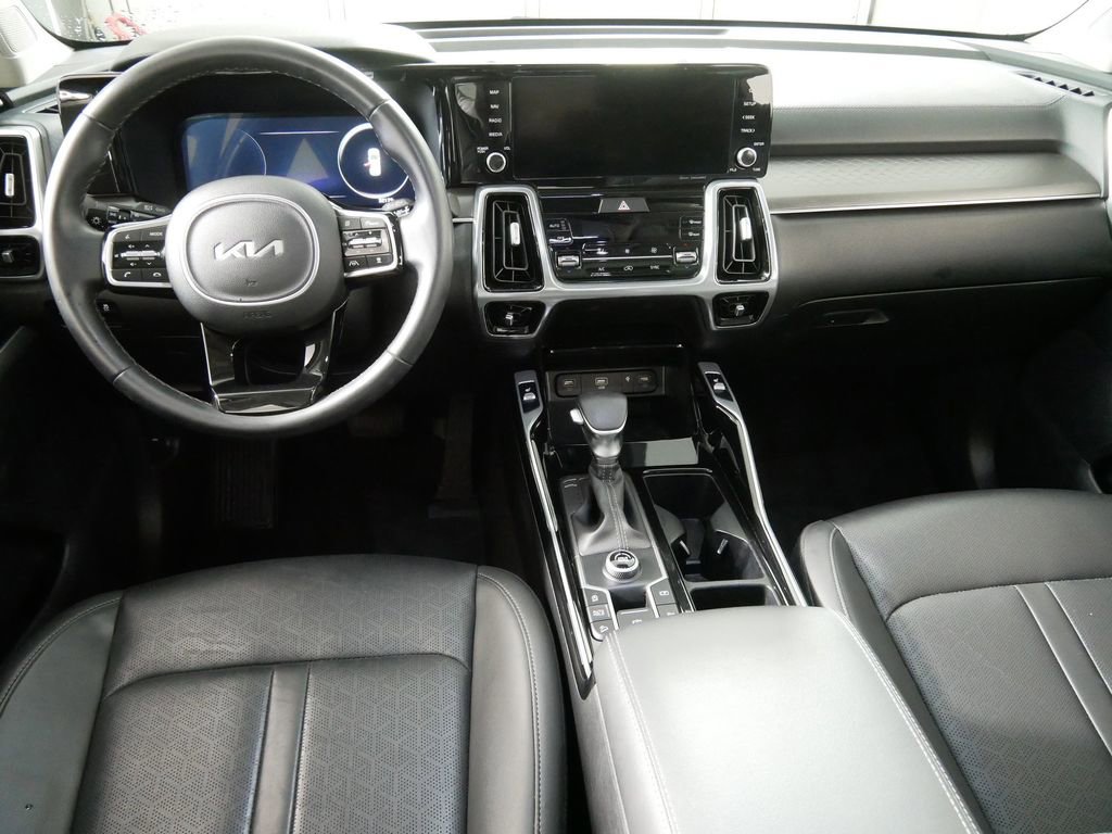 Used 2023 Kia Sorento SX image 6