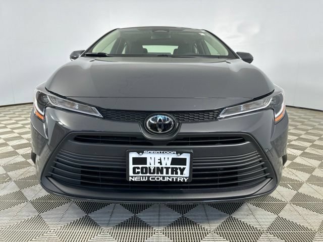 Used 2023 Toyota Corolla LE w/ Carpet Mat Package (TMS) FWD image 2