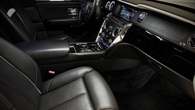 Used 2020 Rolls-Royce Cullinan AWD/4WD image 23