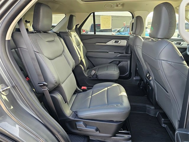 New 2025 Ford Explorer Active image 14