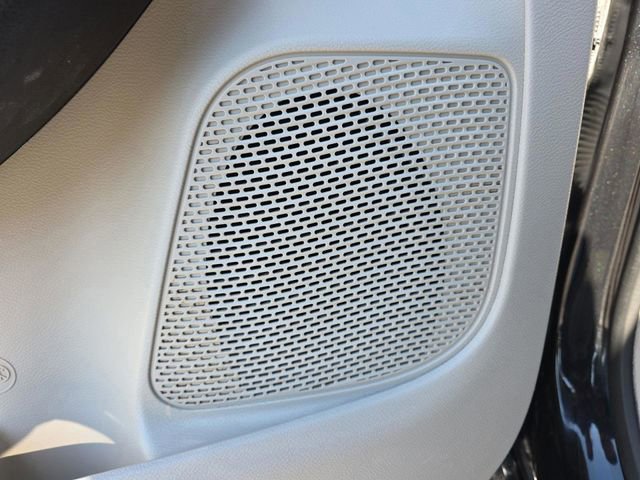 Used 2024 Chrysler Pacifica Limited image 21