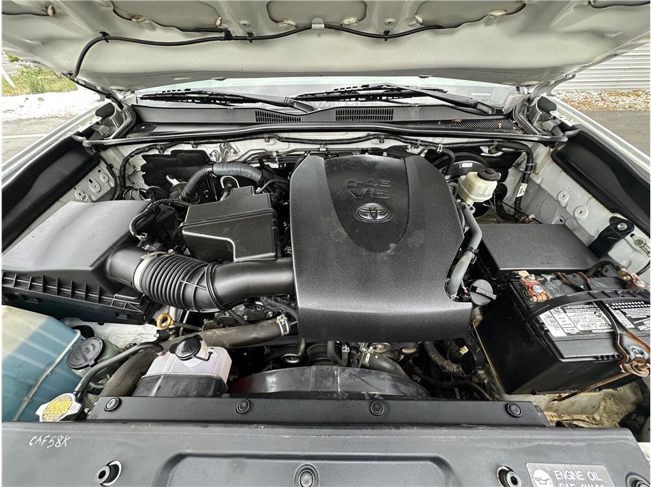 Used 2016 Toyota Tacoma SR5 AWD/4WD image 27