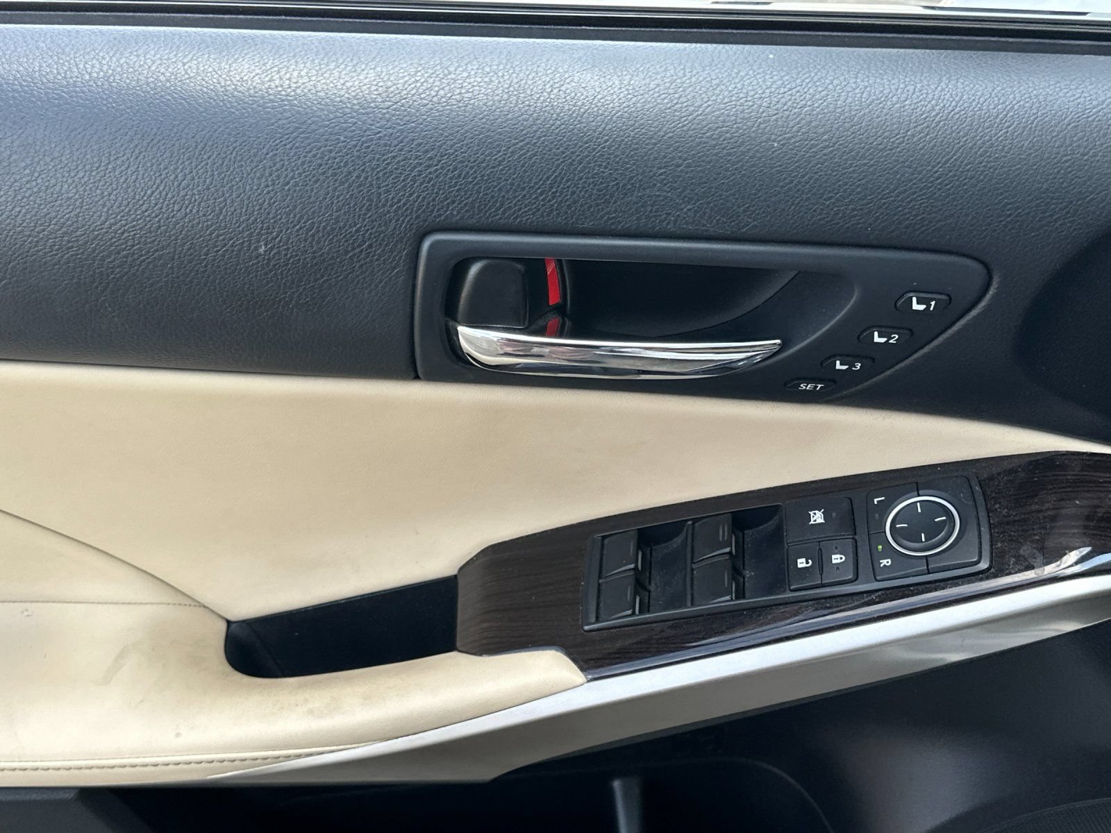 Used 2015 Lexus IS 350 AWD image 10