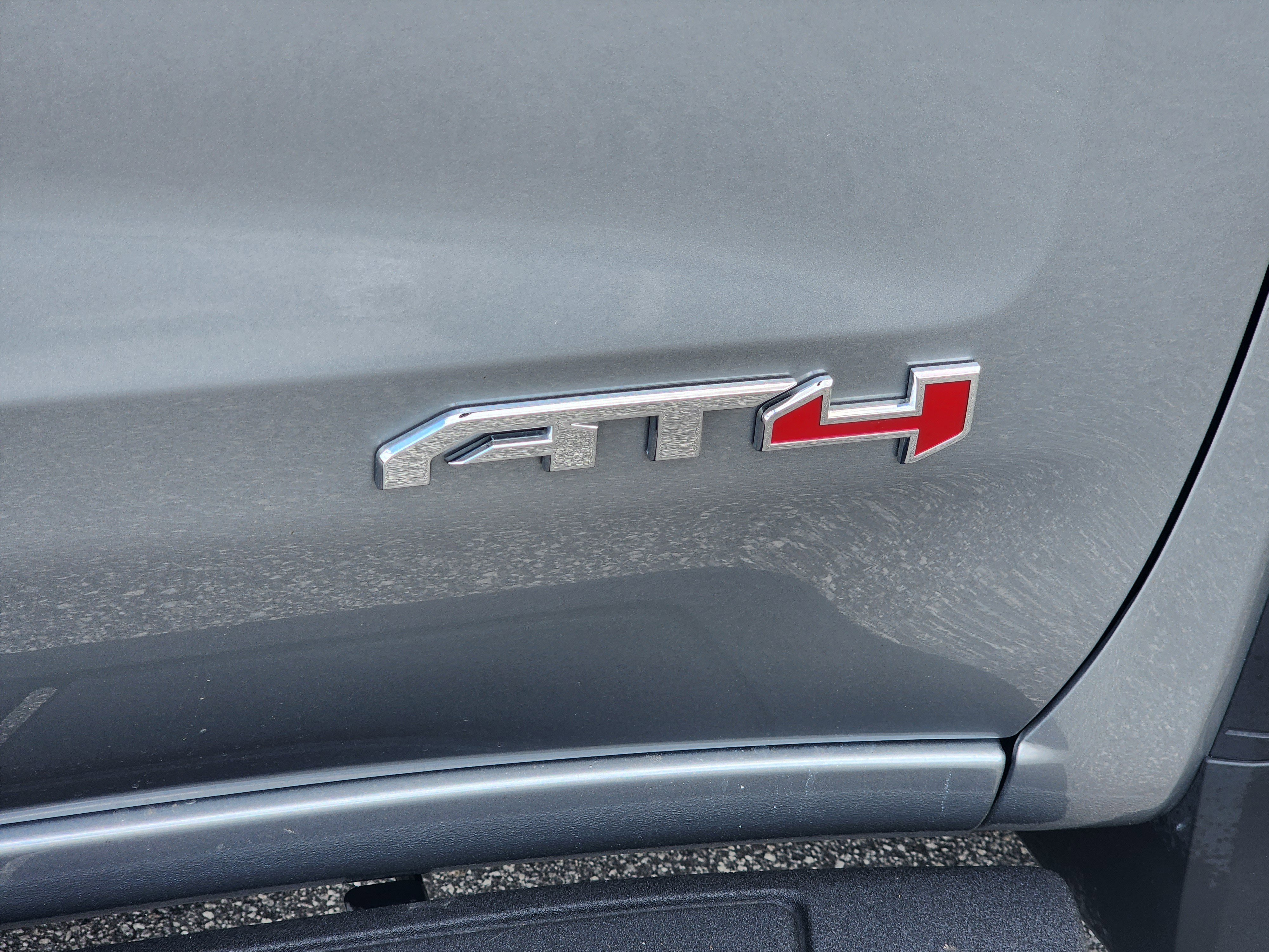 Used 2025 GMC Sierra 1500 AT4 w/ AT4 Premium Package image 12