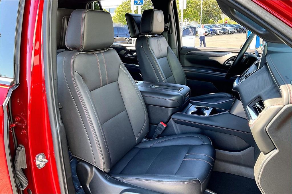 Used 2023 Chevrolet Tahoe RST w/ RST Performance Edition AWD/4WD image 9