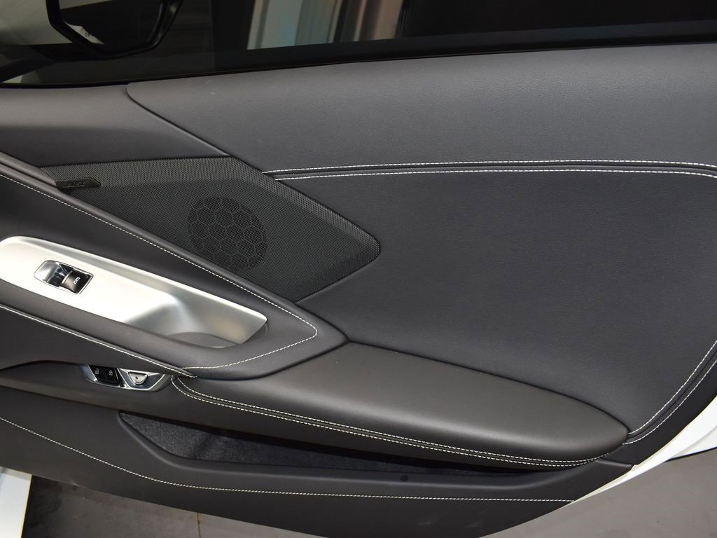 Used 2025 Chevrolet Corvette Stingray Coupe w/ 1LT image 18