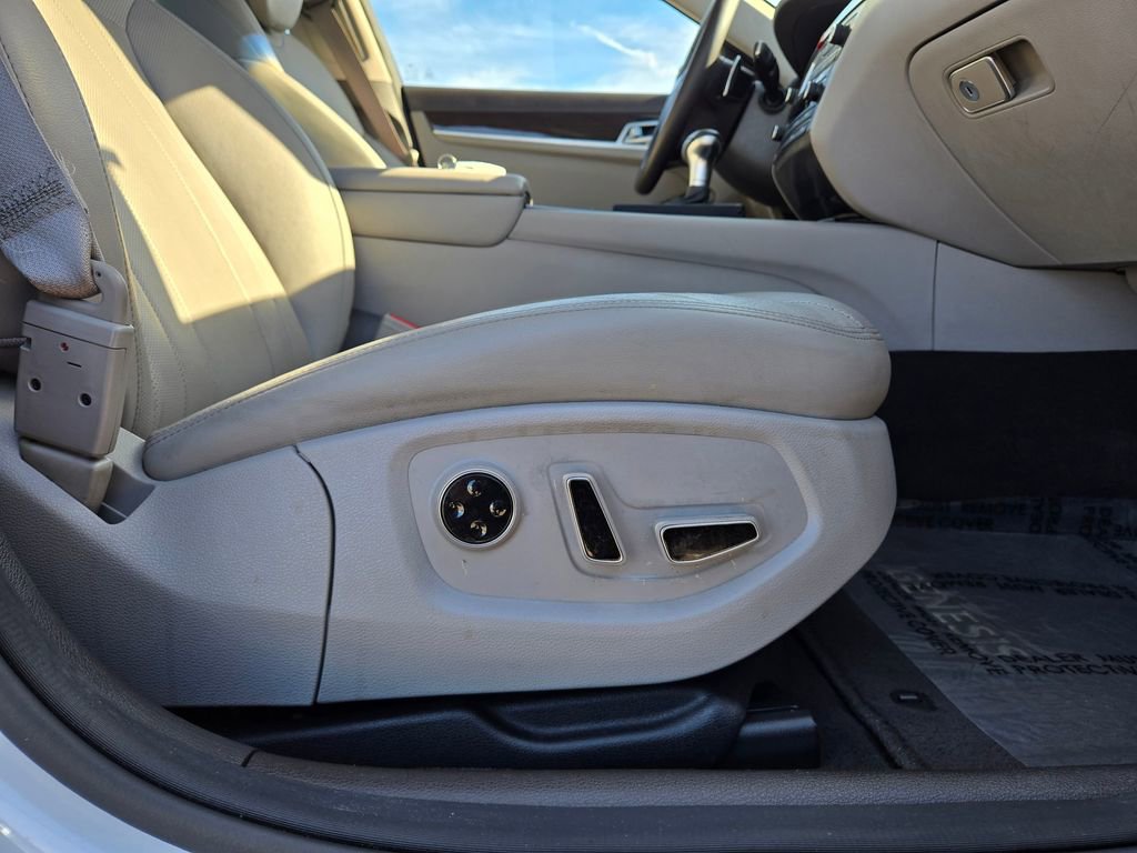 Used 2018 Genesis G80 3.8 image 44