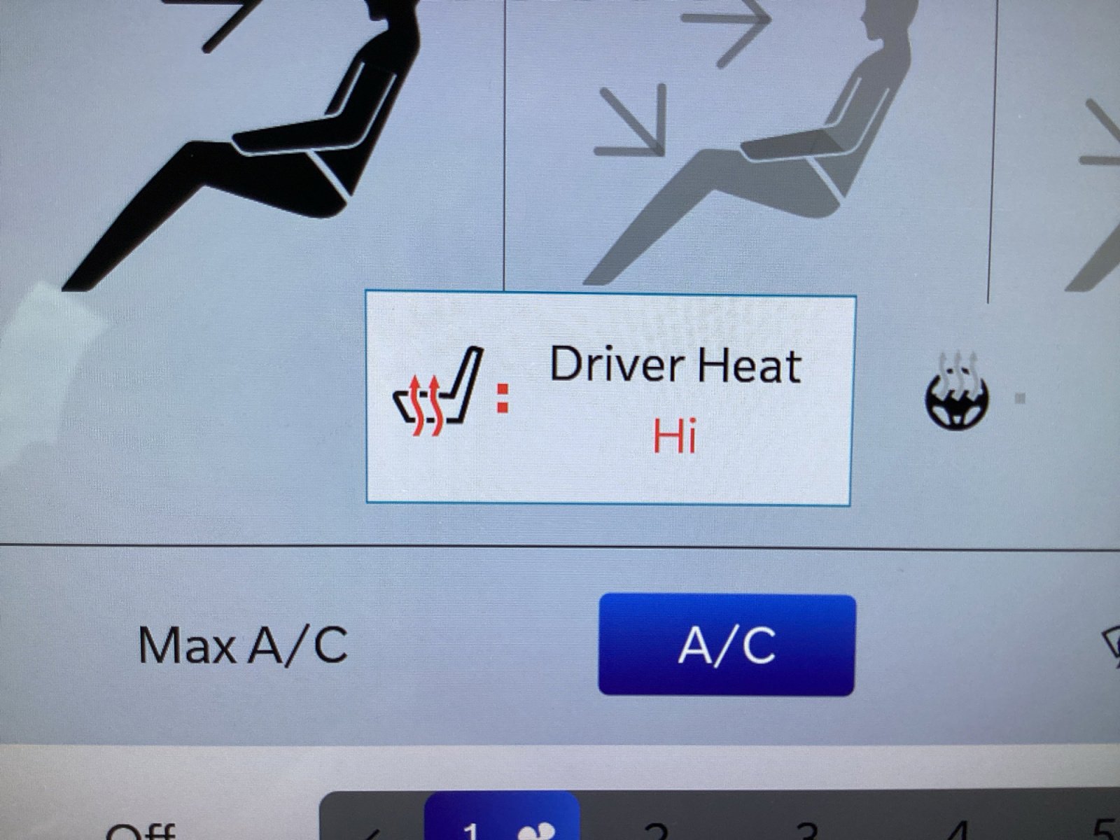 Used 2023 Chrysler Pacifica Touring-L image 6