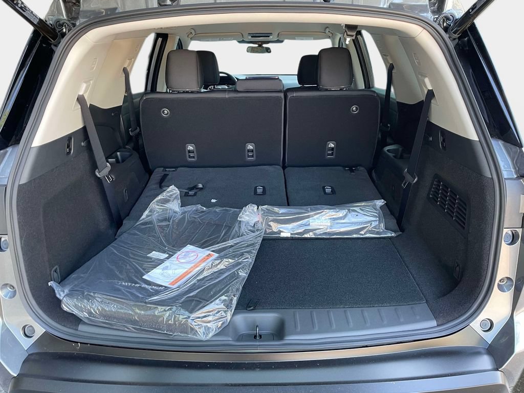 New 2026 Nissan Pathfinder SV FWD image 14