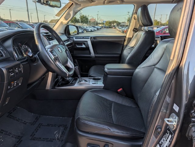 Used 2023 Toyota 4Runner Limited AWD/4WD image 26